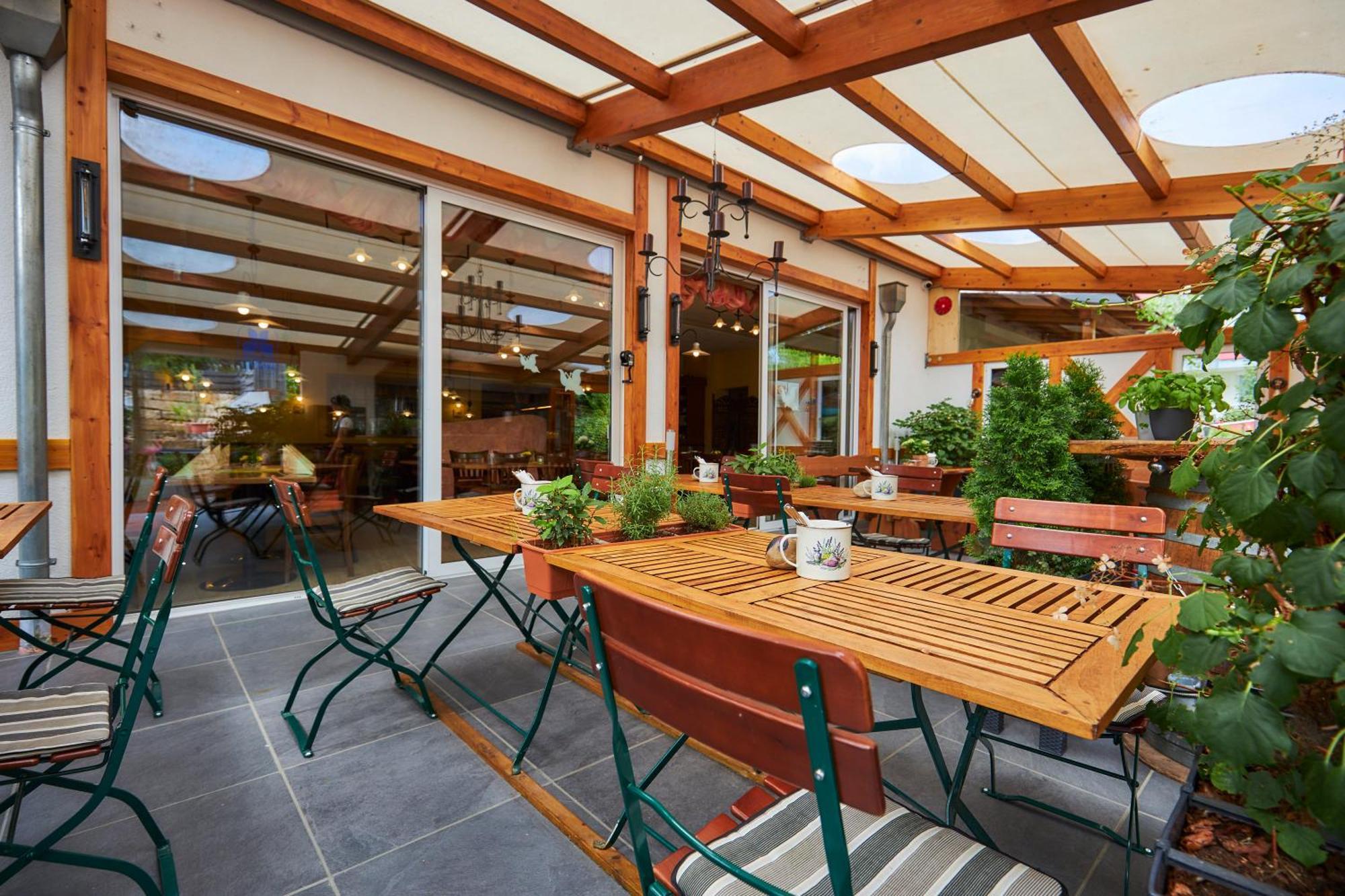 Flair Hotel Landgasthof Roger 로벤슈타인 외부 사진