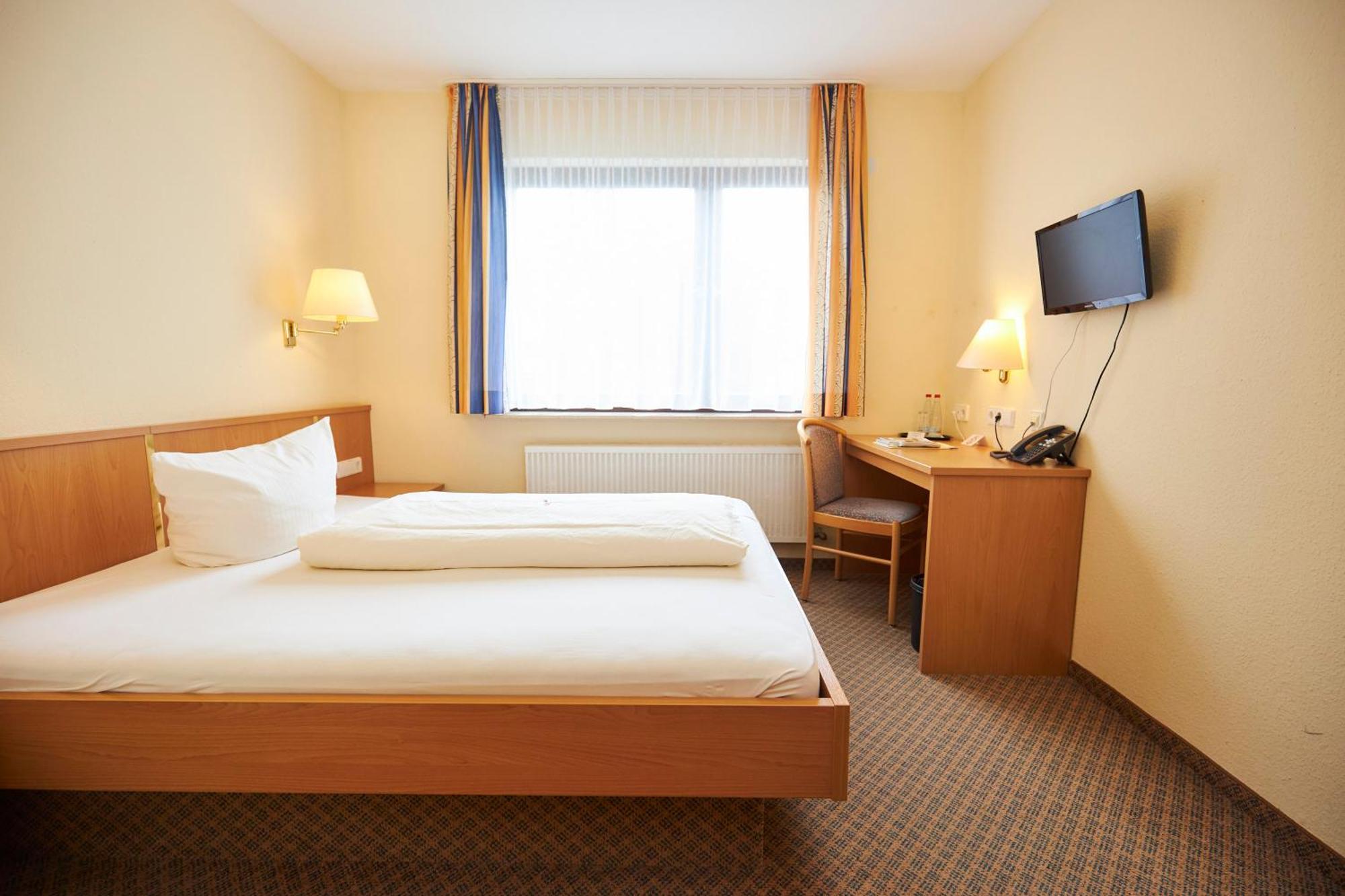 Flair Hotel Landgasthof Roger 로벤슈타인 외부 사진